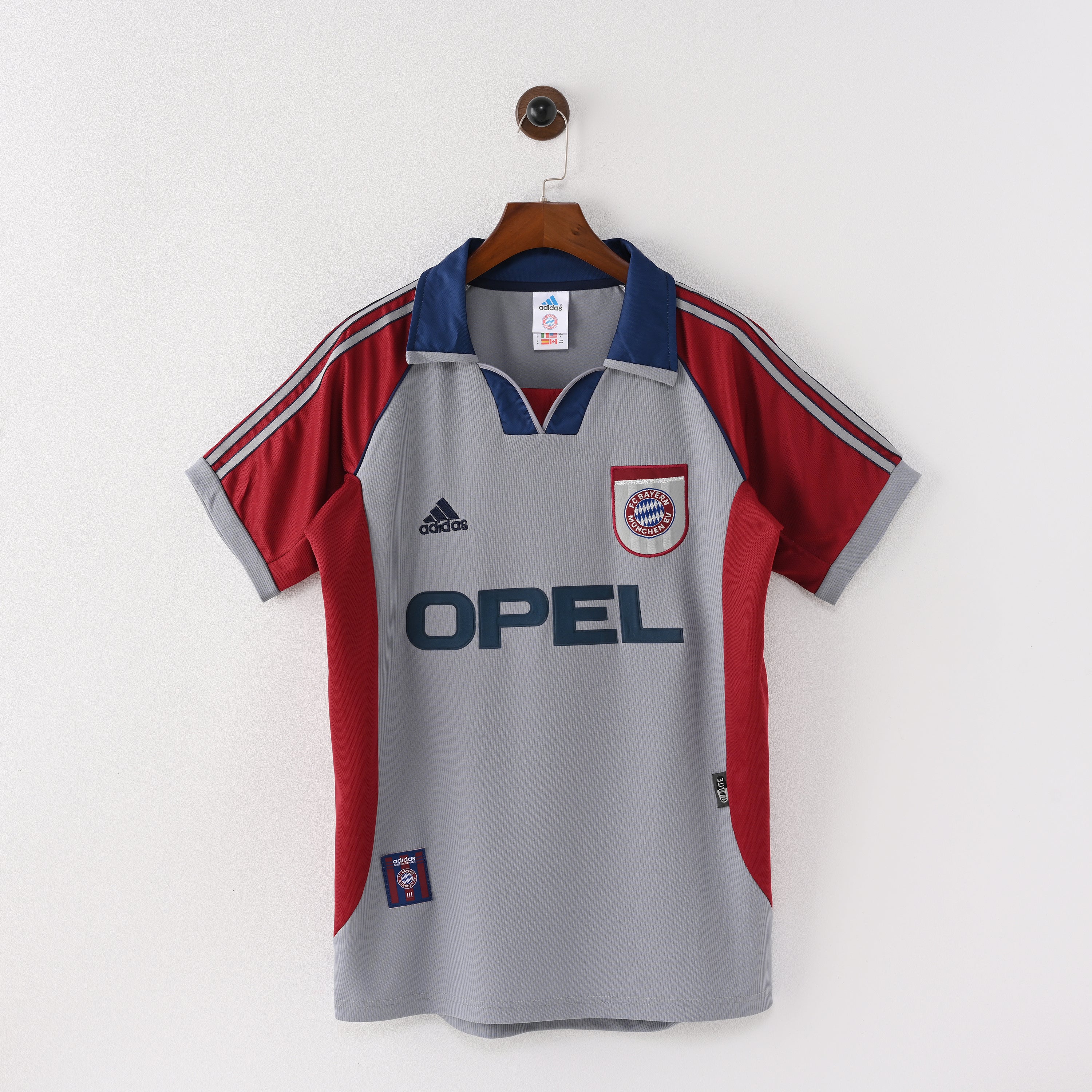PSG 2001/02 Home Retro Football Shirt - Navy Nike classic football shirt front view