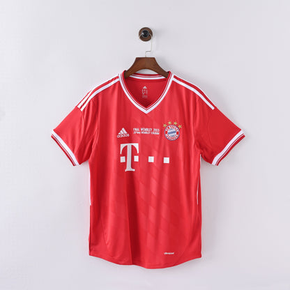 PSG 2001/02 Home Retro Football Shirt - Navy Nike classic football shirt front view