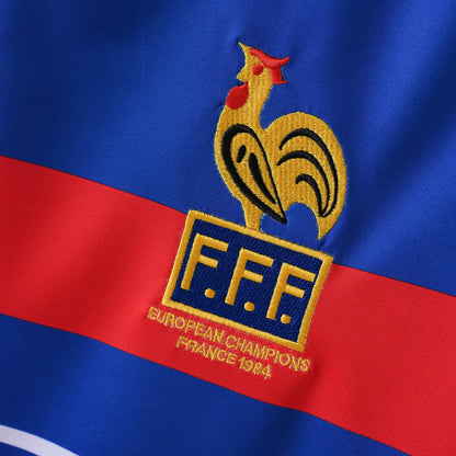 PSG 2001/02 Home Retro Football Shirt - close up details of Navy Nike retro kit