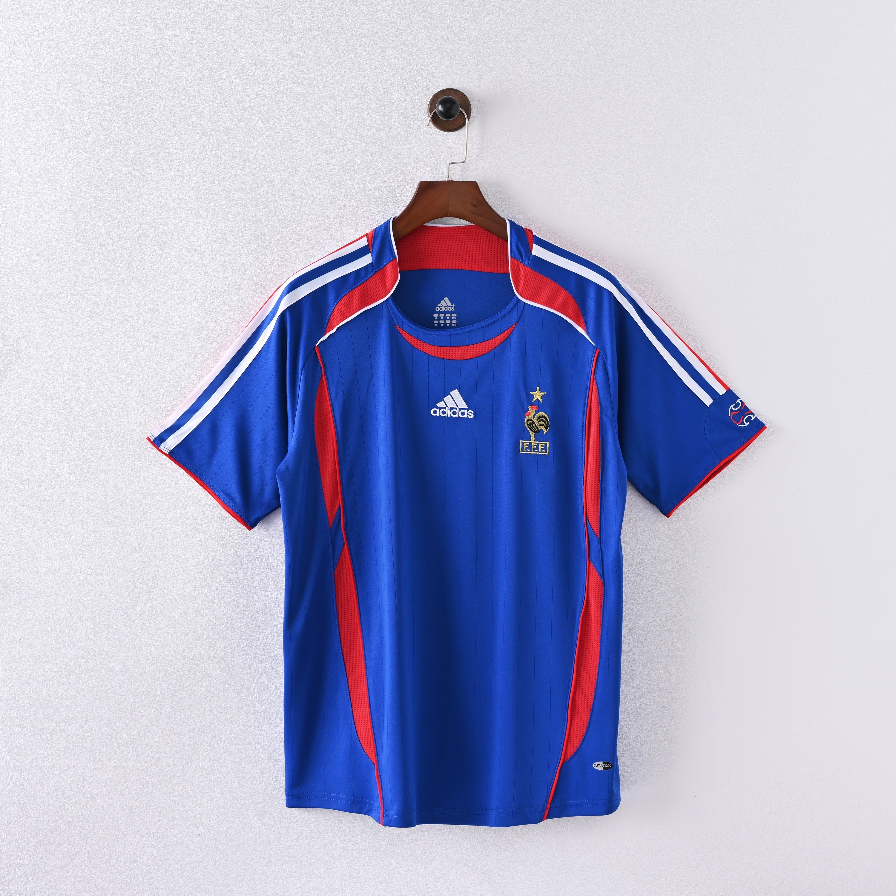 PSG 2001/02 Home Retro Football Shirt - Navy Nike classic football shirt front view