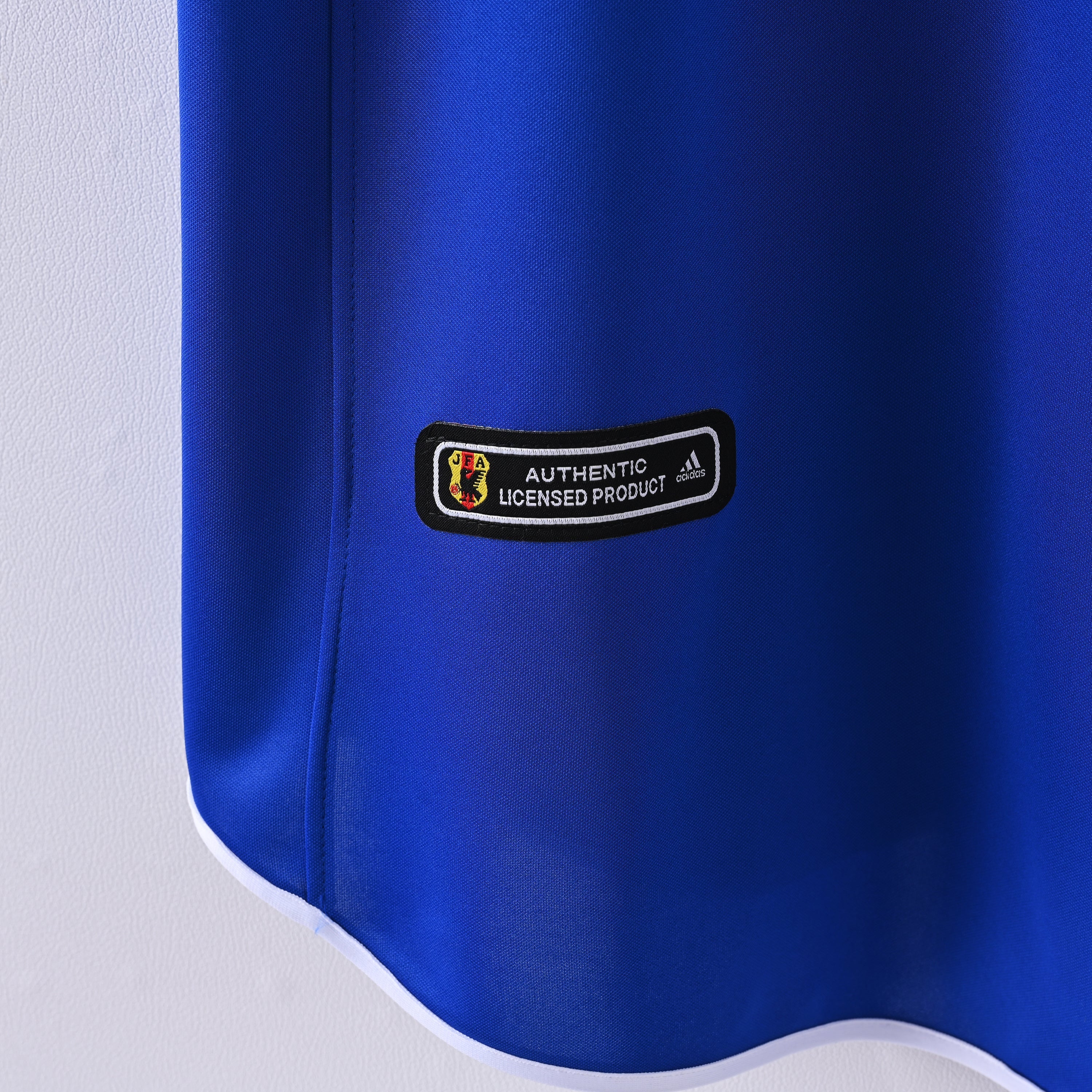 PSG 2001/02 Home Retro Football Shirt - Nike retro football shirt in Navy additional view