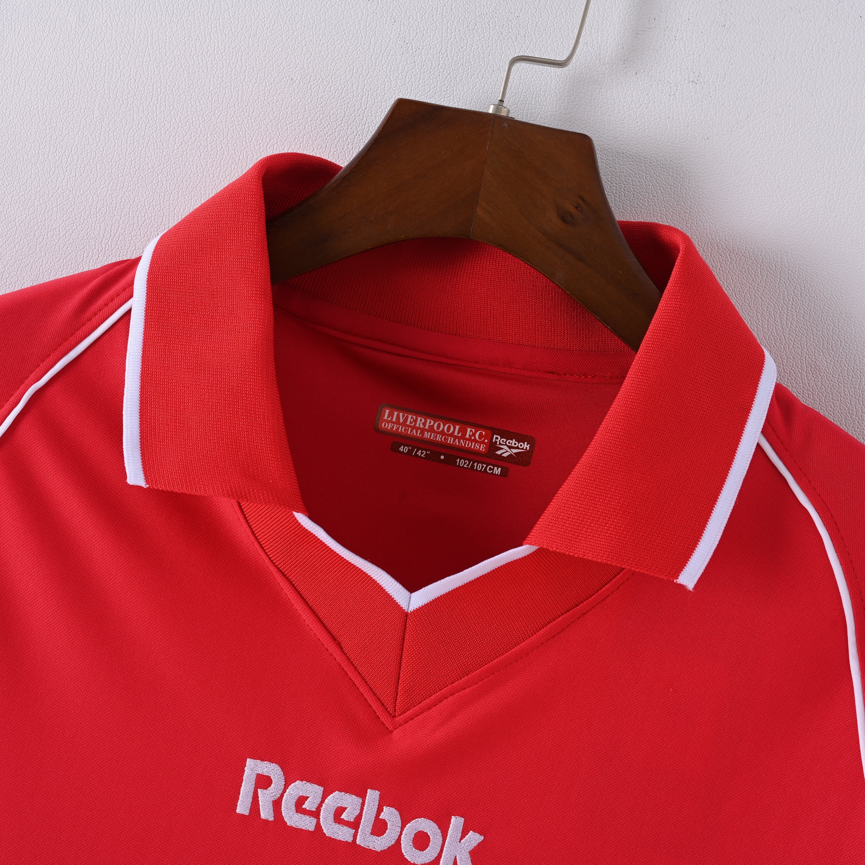 PSG 2001/02 Home Retro Football Shirt - close up details of Navy Nike retro kit