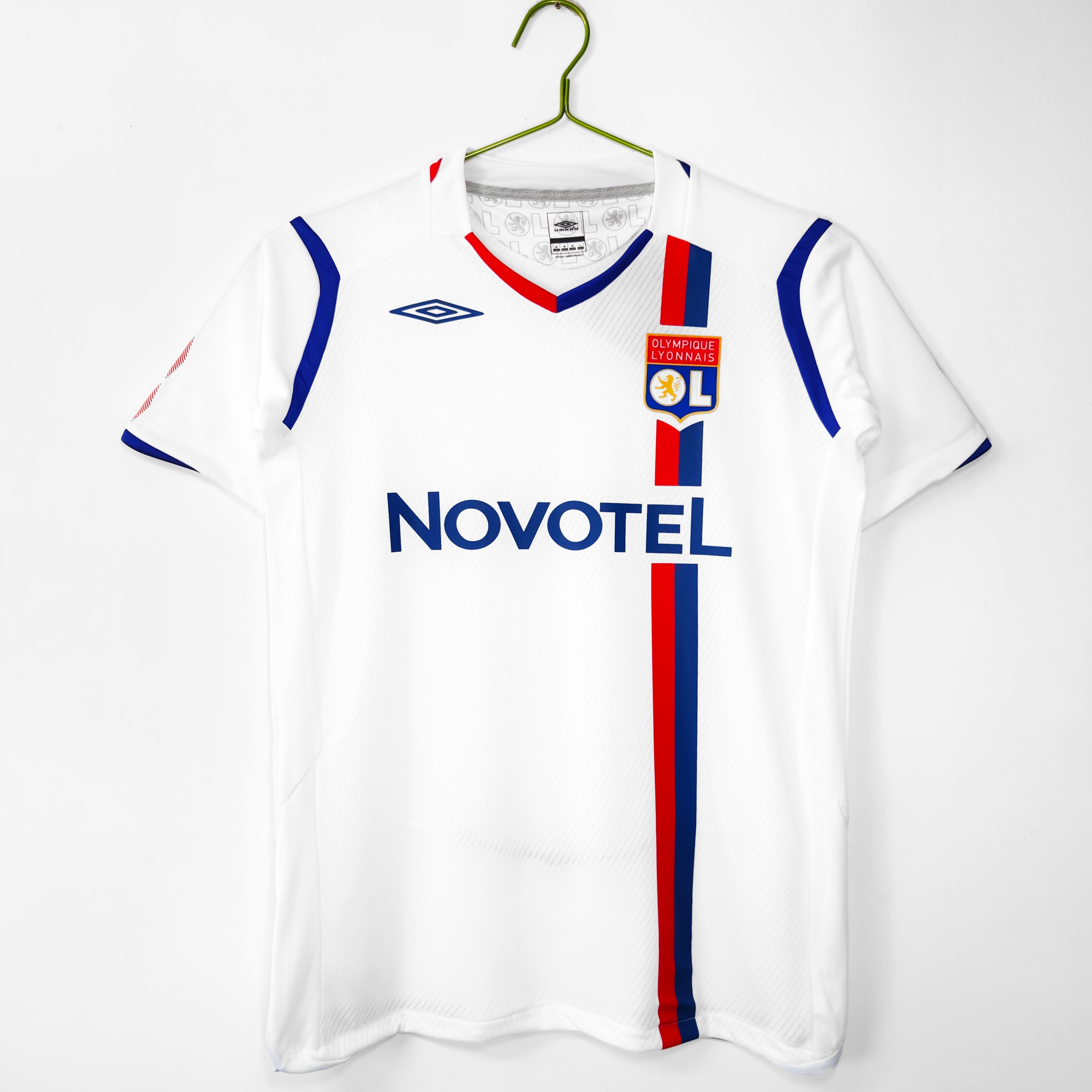 PSG 2001/02 Home Retro Football Shirt - Navy Nike classic football shirt front view