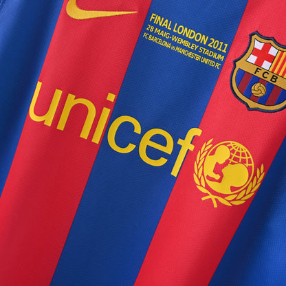 PSG 2001/02 Home Retro Football Shirt - close up details of Navy Nike retro kit