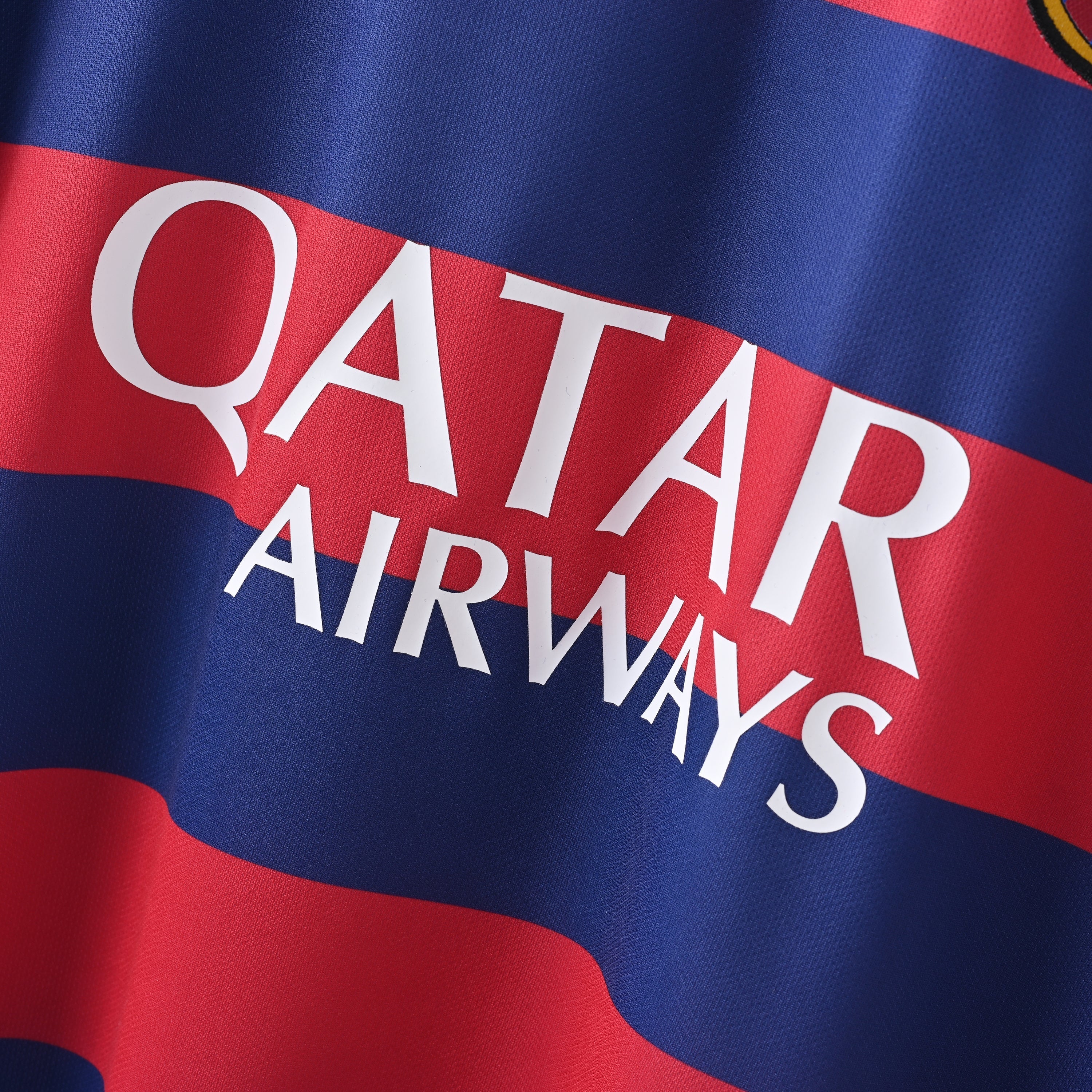 PSG 2001/02 Home Retro Football Shirt - close up details of Navy Nike retro kit