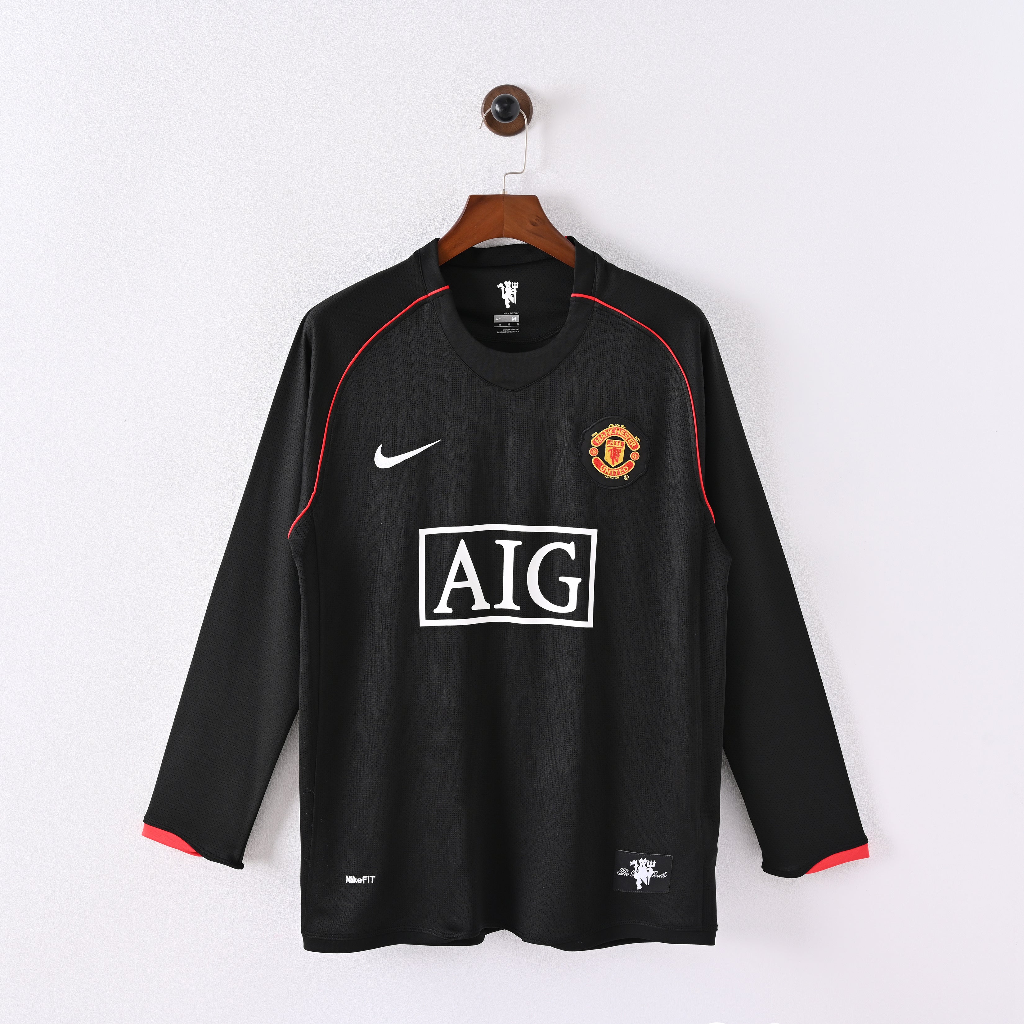PSG 2001/02 Home Retro Football Shirt - Navy Nike classic football shirt front view