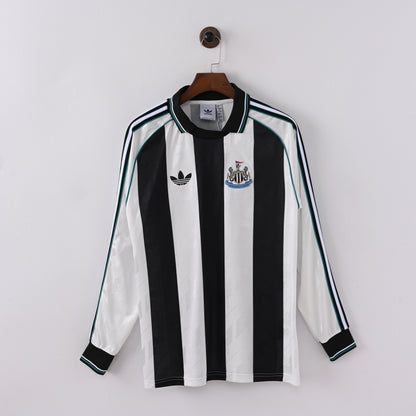 PSG 2001/02 Home Retro Football Shirt - Navy Nike classic football shirt front view