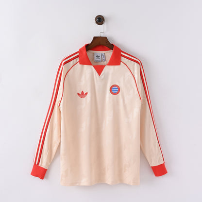 PSG 2001/02 Home Retro Football Shirt - Navy Nike classic football shirt front view