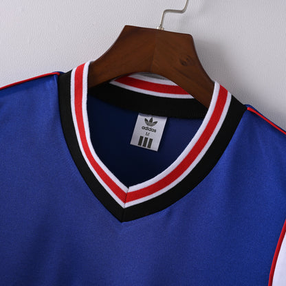 PSG 2001/02 Home Retro Football Shirt - close up details of Navy Nike retro kit