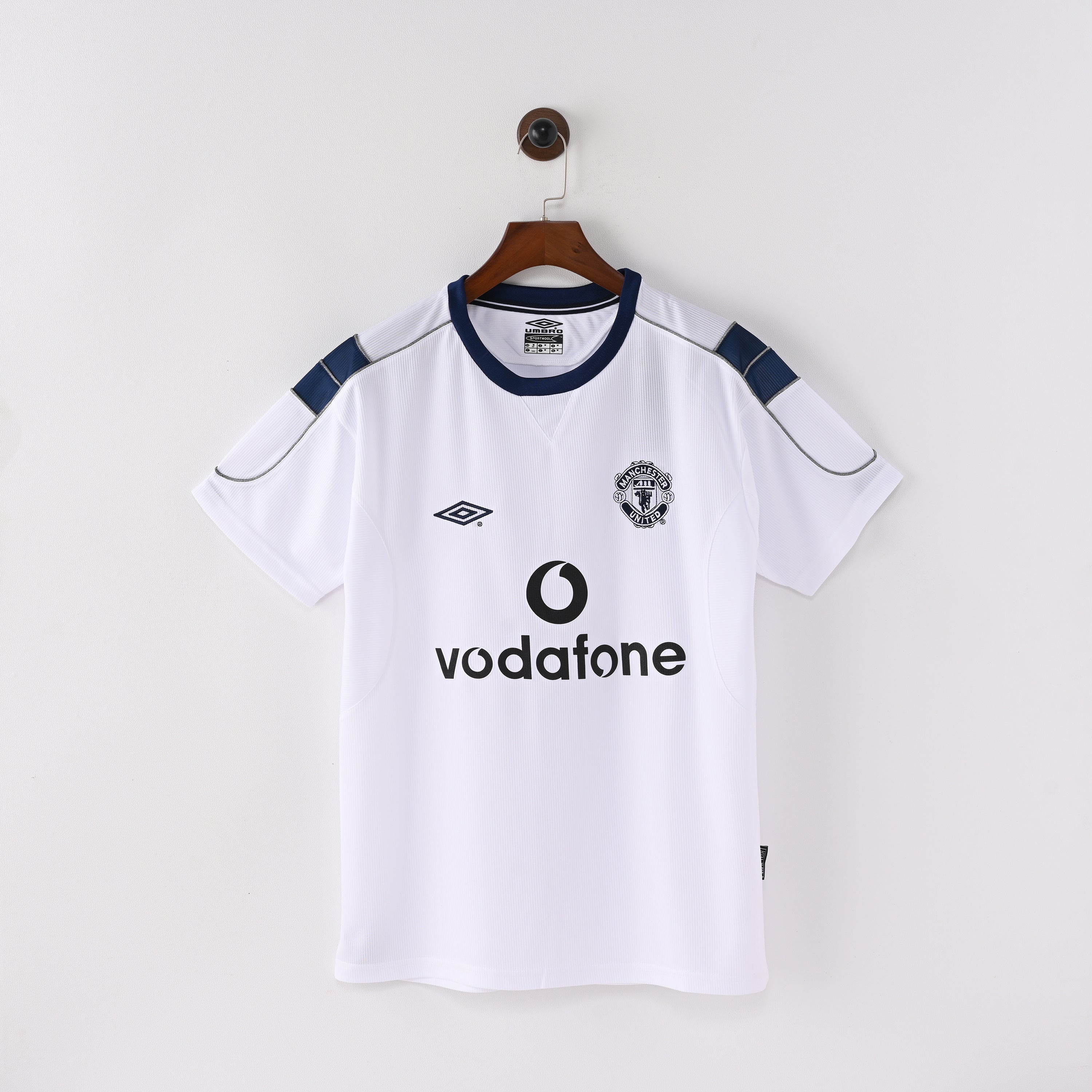 PSG 2001/02 Home Retro Football Shirt - Navy Nike classic football shirt front view