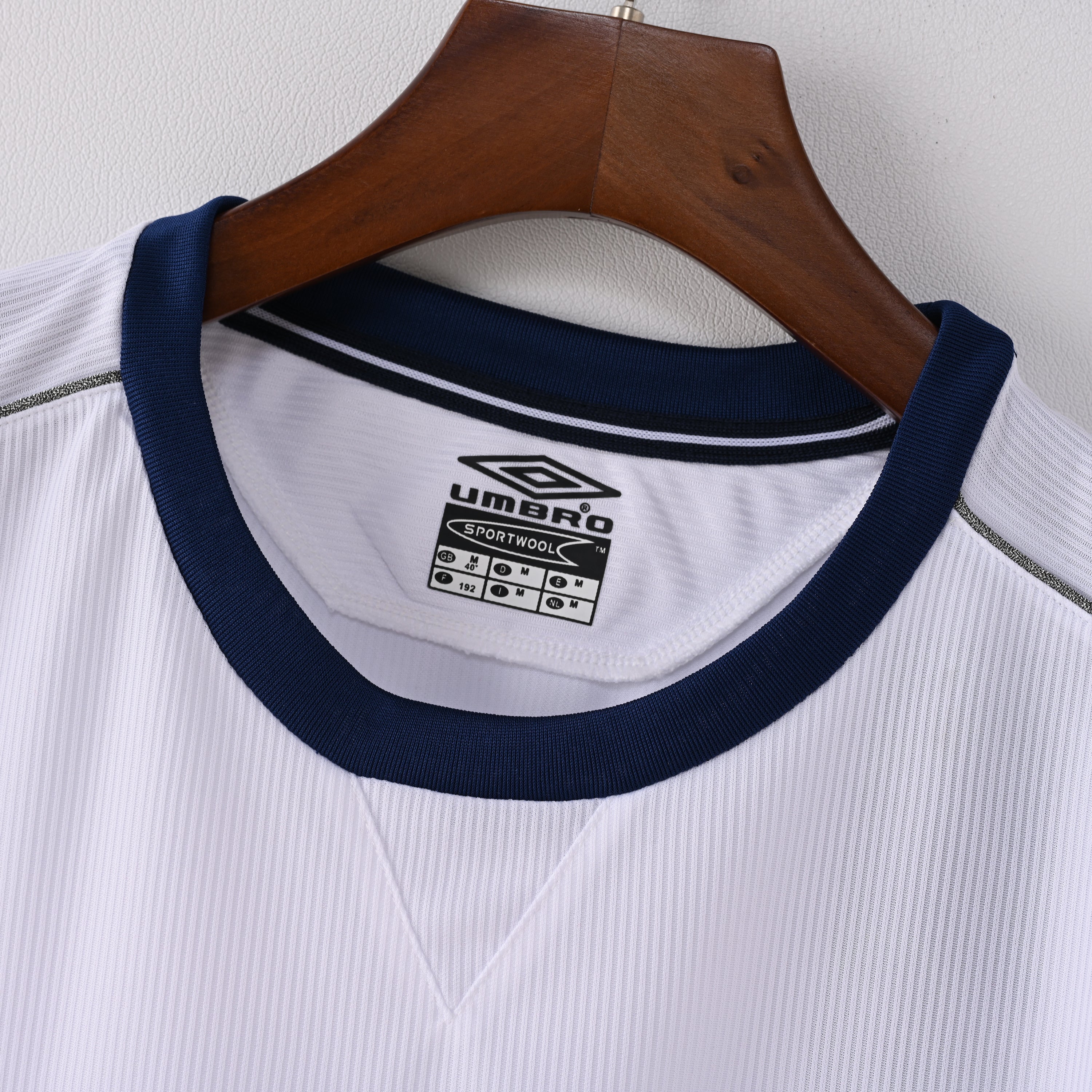 PSG 2001/02 Home Retro Football Shirt - close up details of Navy Nike retro kit