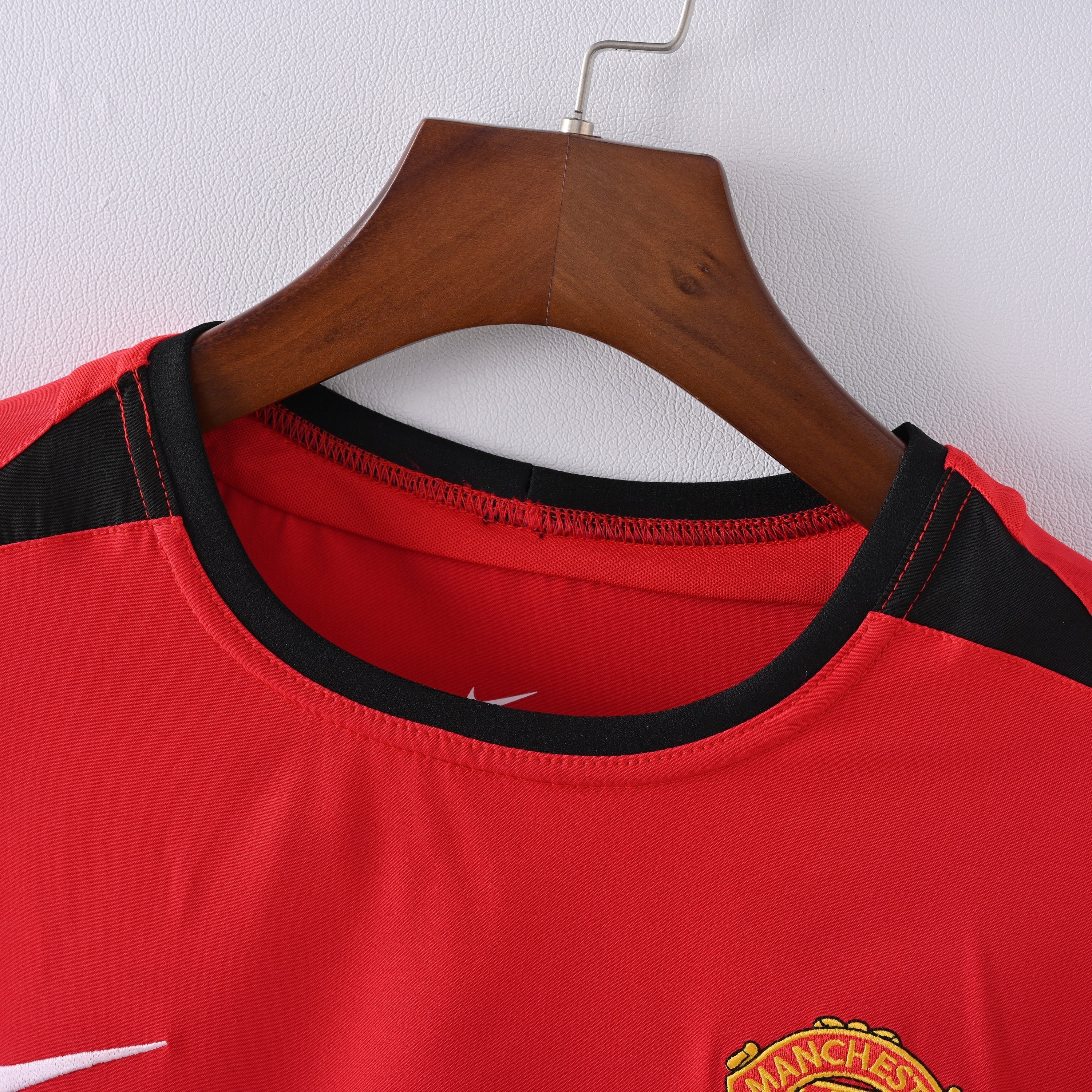 PSG 2001/02 Home Retro Football Shirt - close up details of Navy Nike retro kit