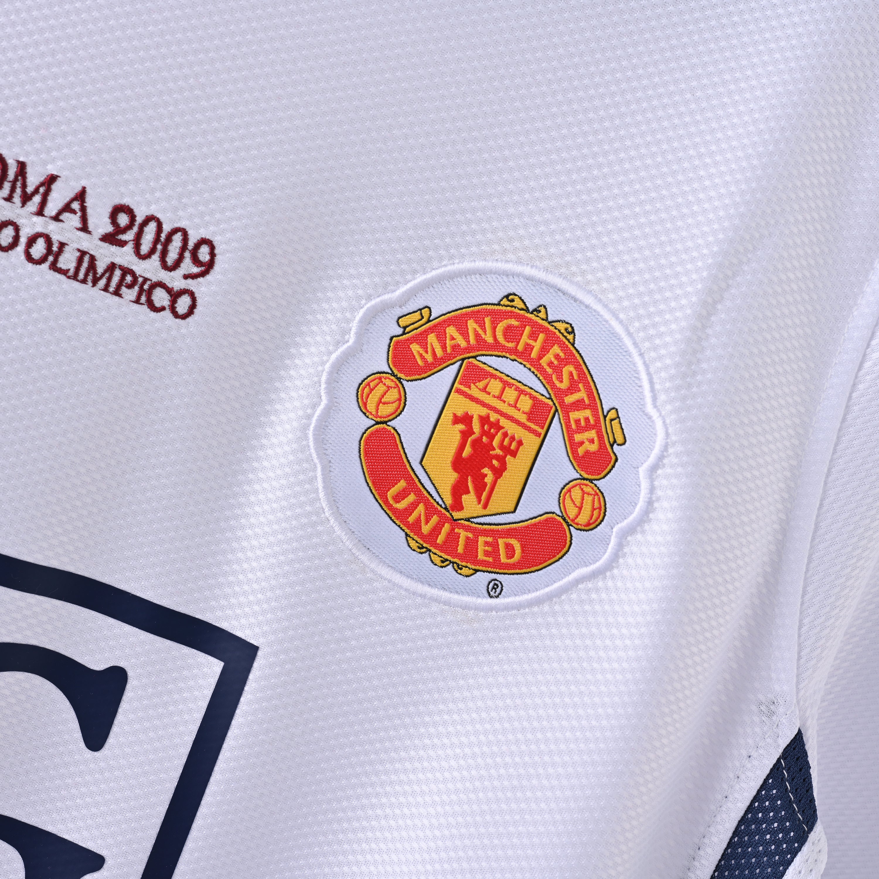 PSG 2001/02 Home Retro Football Shirt - Navy classic soccer jersey by Nike side or back view