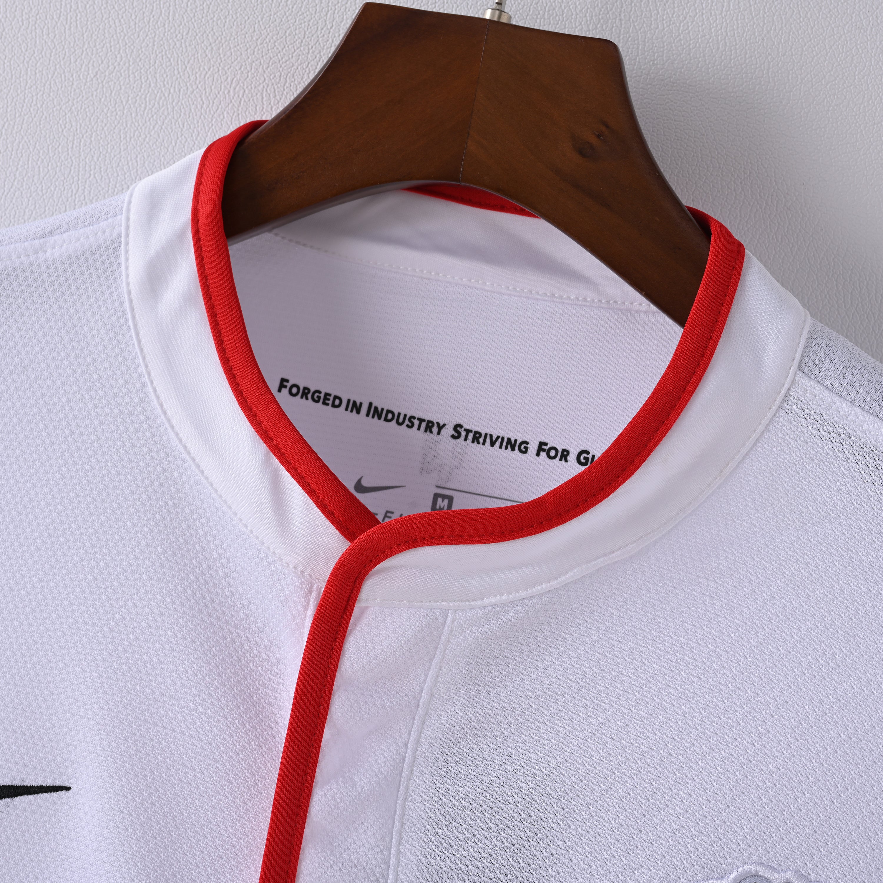 PSG 2001/02 Home Retro Football Shirt - close up details of Navy Nike retro kit