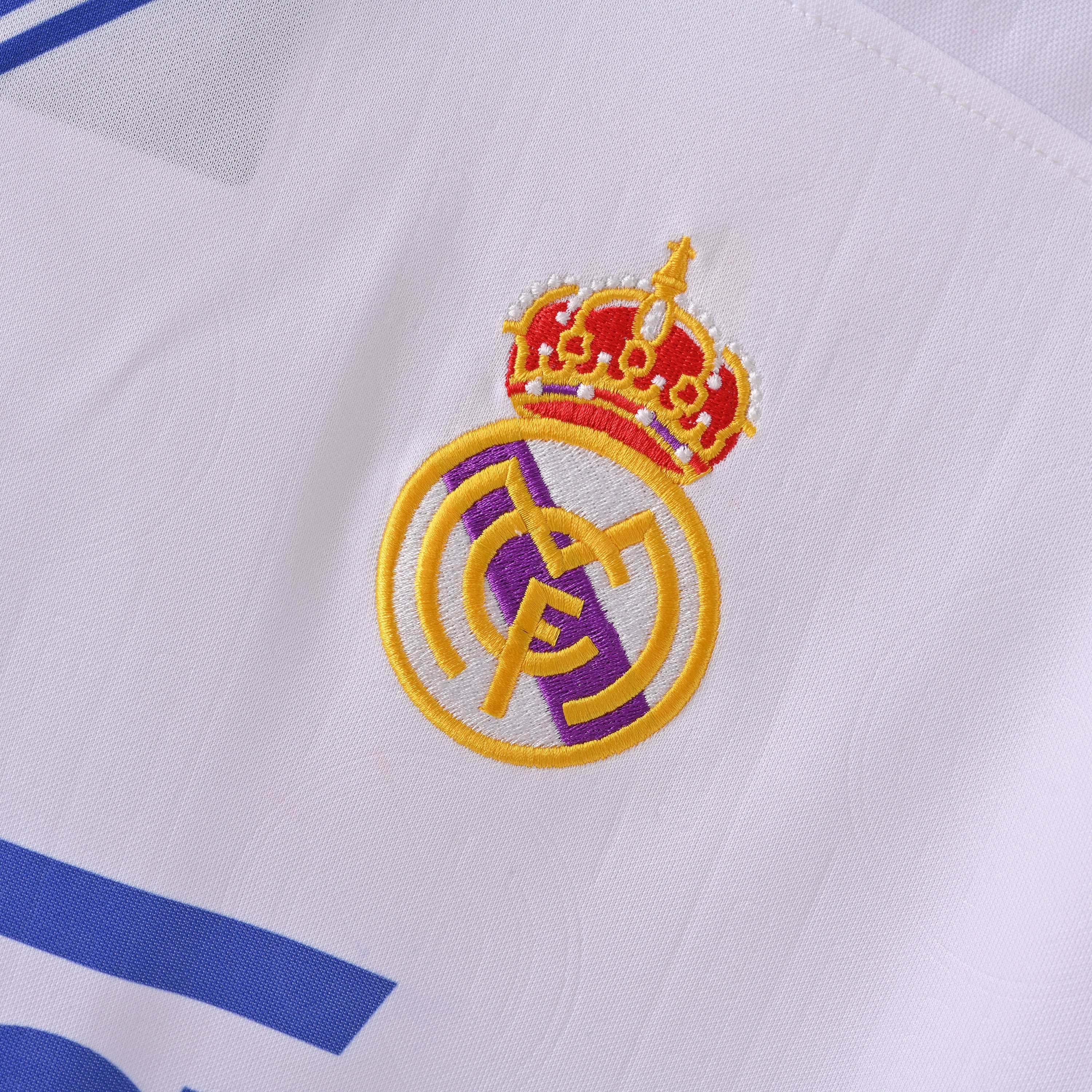 PSG 2001/02 Home Retro Football Shirt - close up details of Navy Nike retro kit