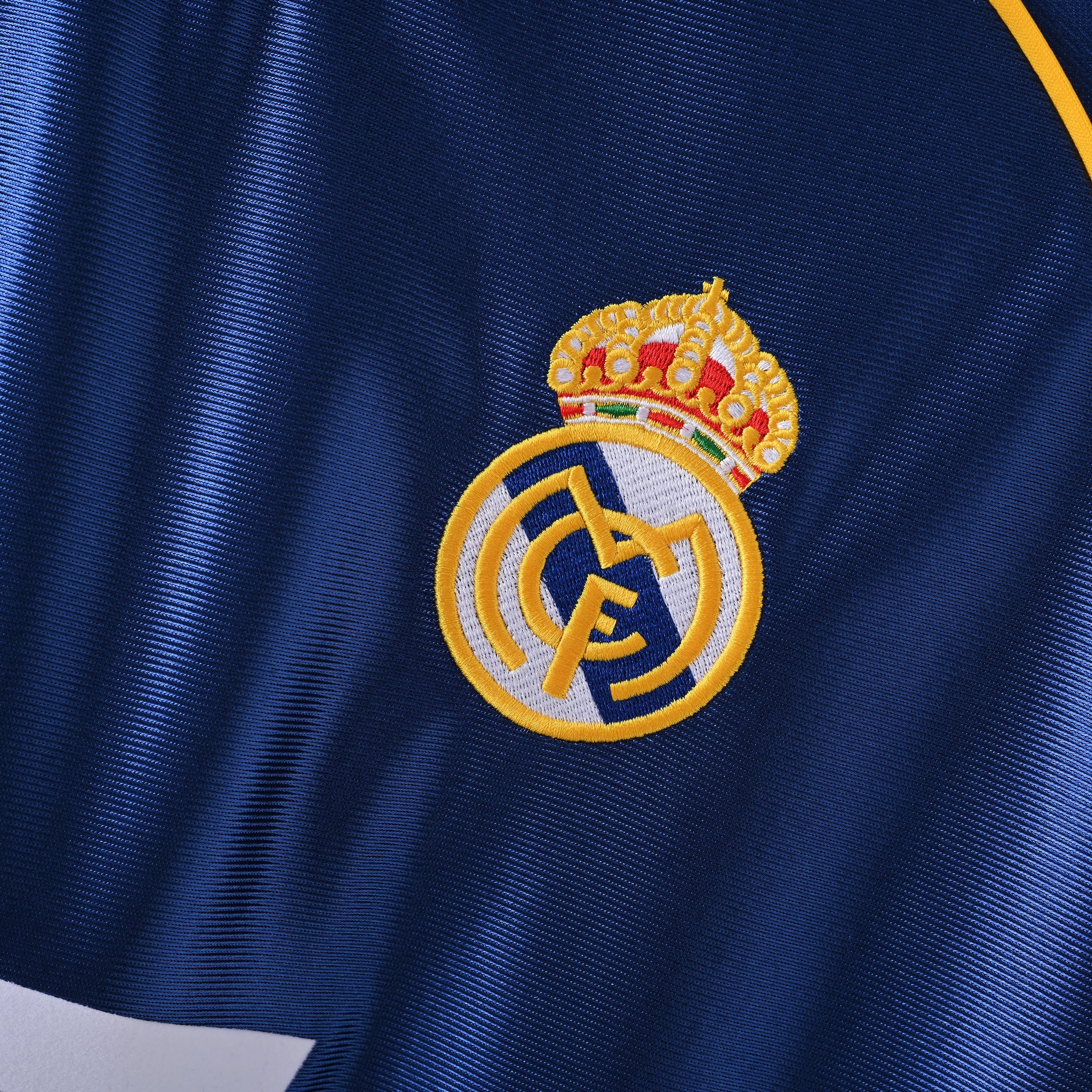 PSG 2001/02 Home Retro Football Shirt - close up details of Navy Nike retro kit