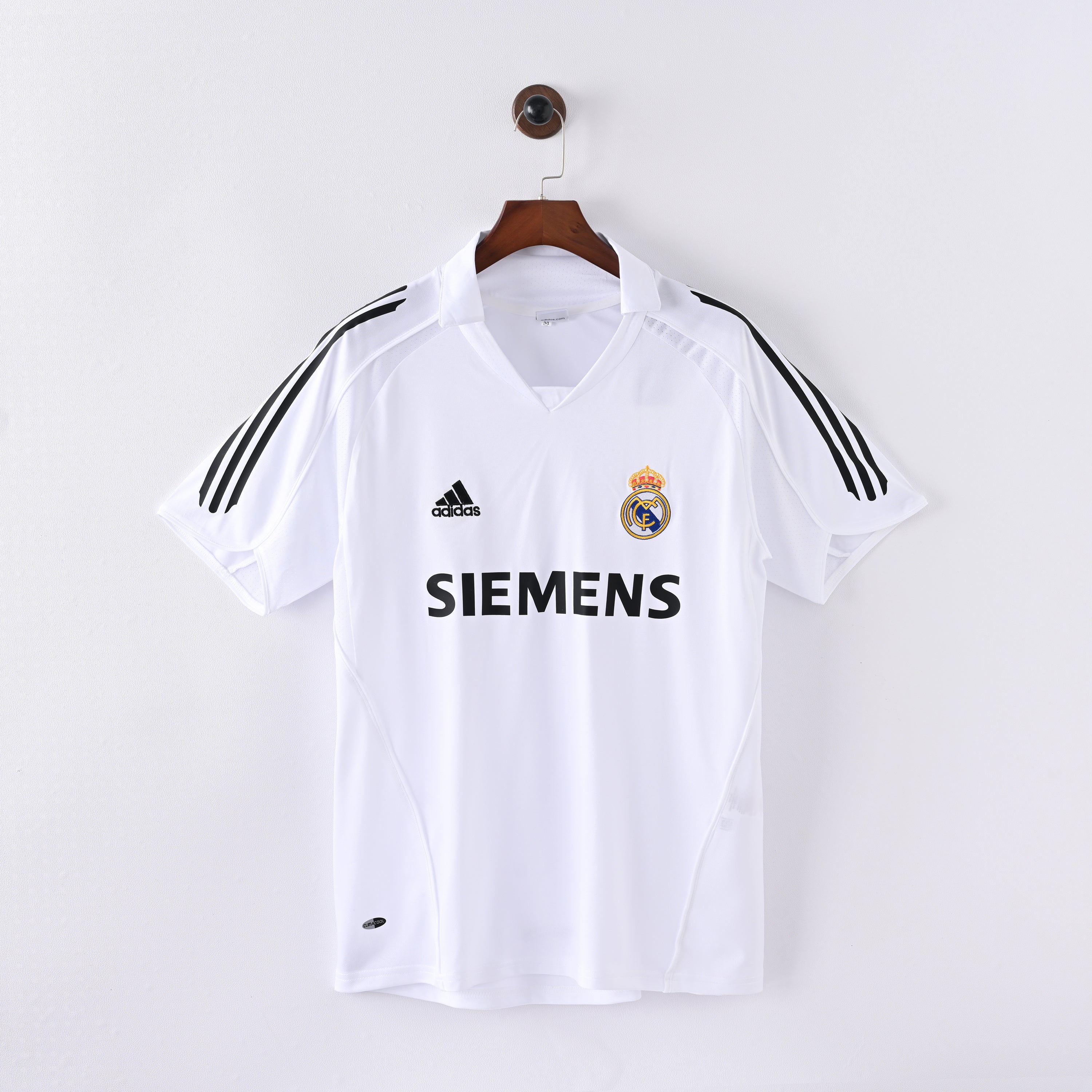 PSG 2001/02 Home Retro Football Shirt - Navy Nike classic football shirt front view