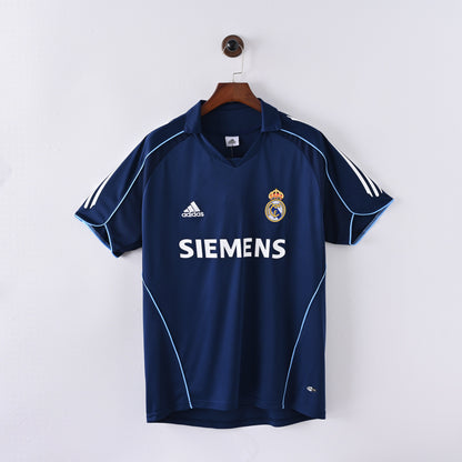 PSG 2001/02 Home Retro Football Shirt - Navy Nike classic football shirt front view