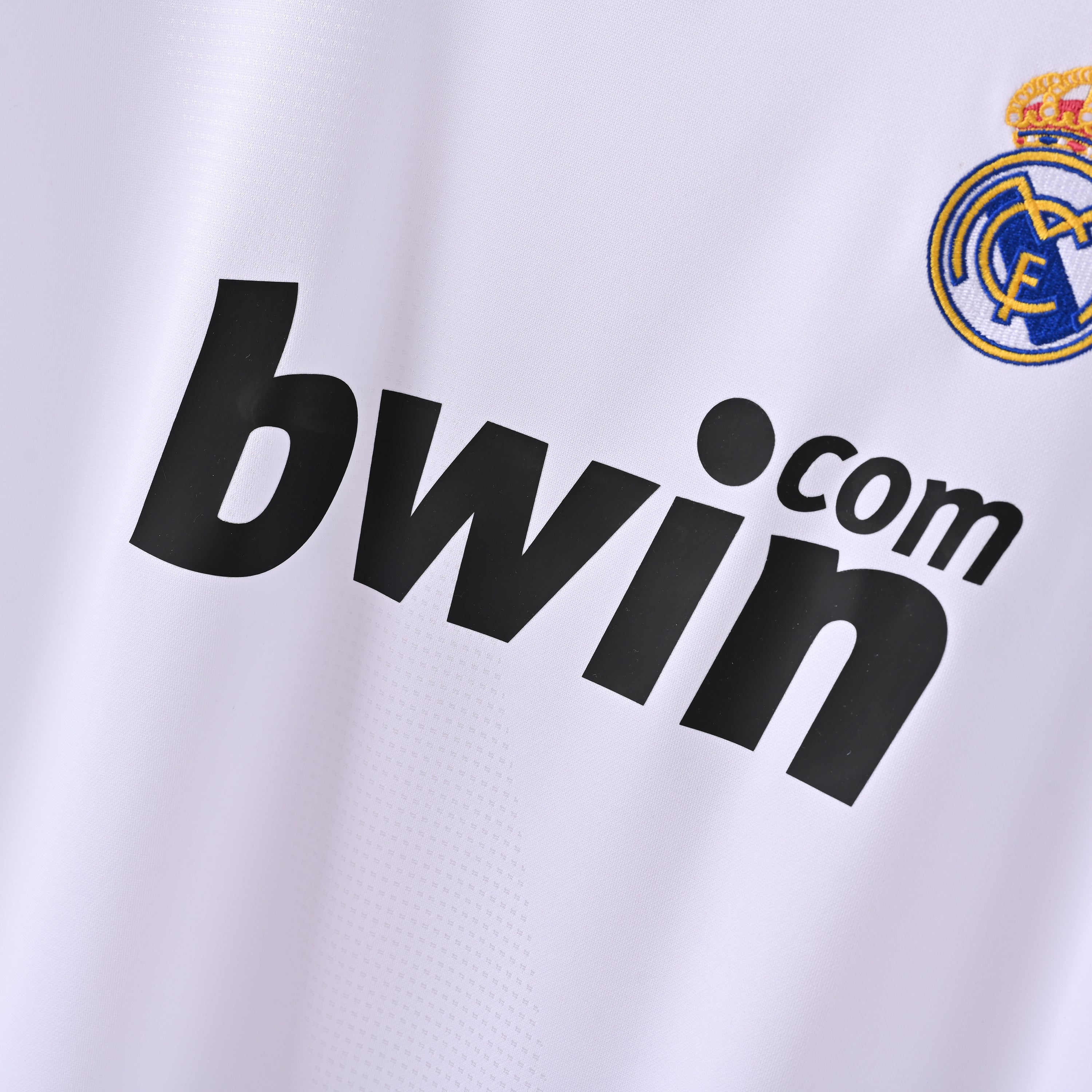 PSG 2001/02 Home Retro Football Shirt - close up details of Navy Nike retro kit