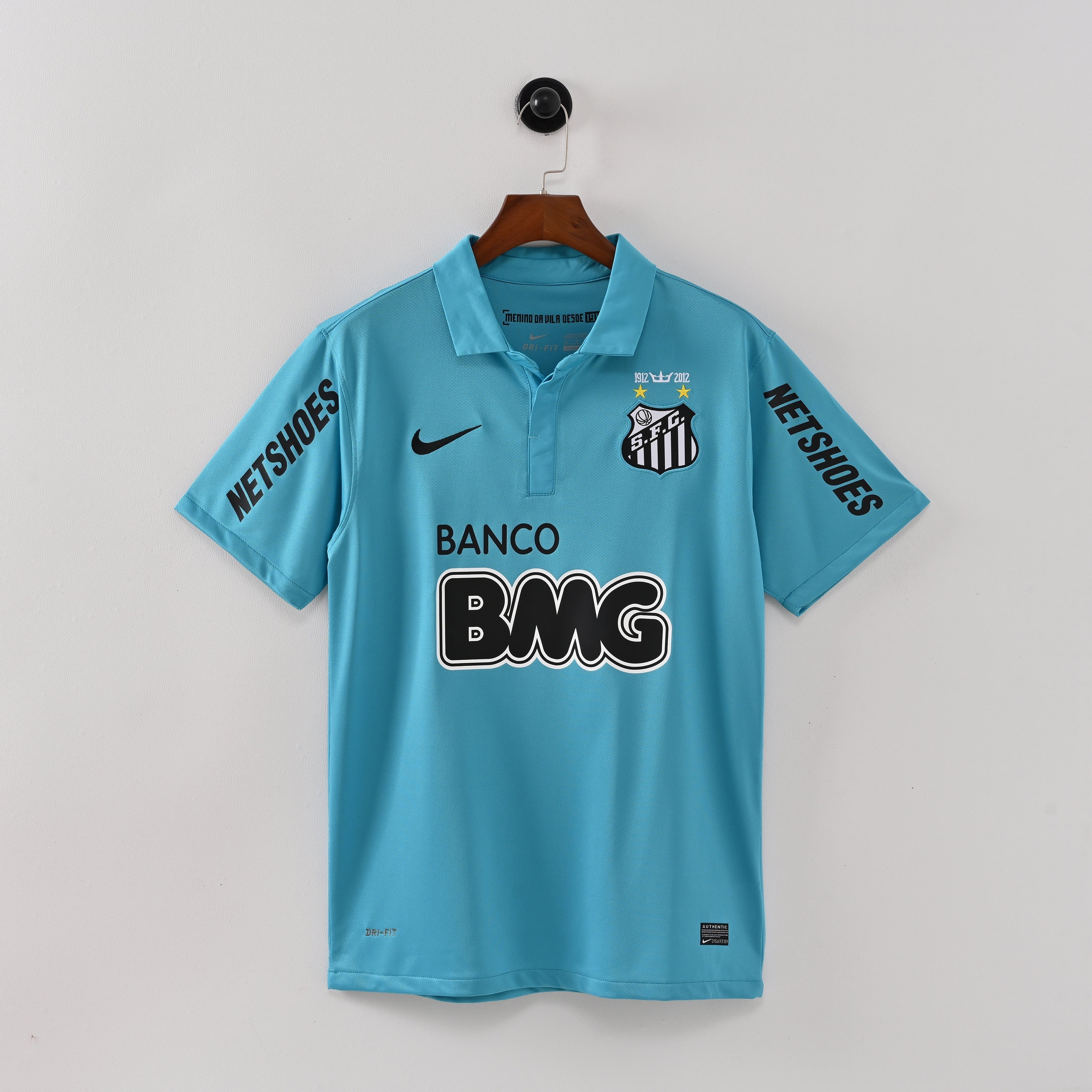 PSG 2001/02 Home Retro Football Shirt - Navy Nike classic football shirt front view